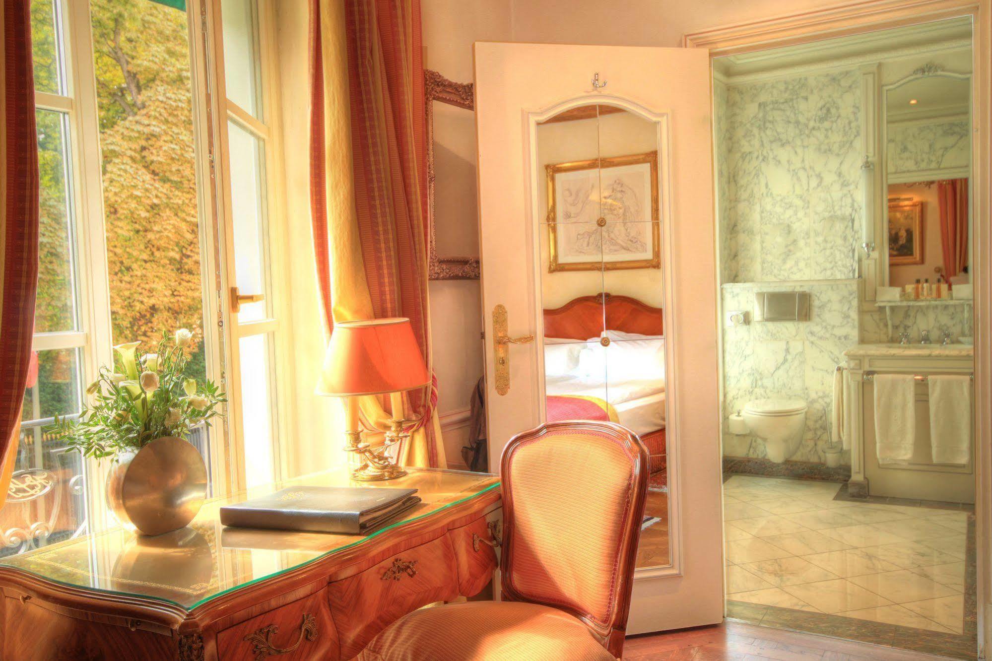 Hotel Luxembourg Parc 4*